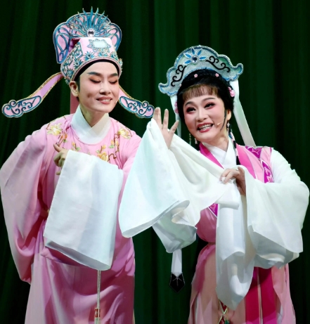 越剧尹派传人王君安，她到底有什么魅力，让戏迷们一直念念不忘？-集雅曲艺网